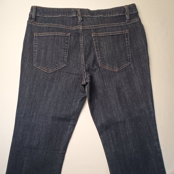 Liz Claiborne Petite Jeans Size 10P Classic Mid Rise Straight Leg Dark Wash - Picture 4 of 9